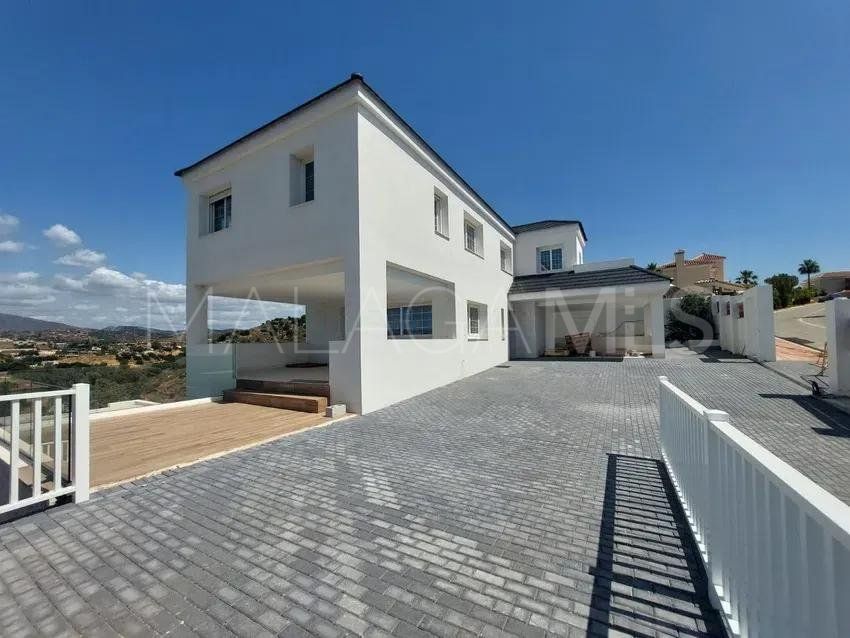 Villa for sale in Mijas Golf