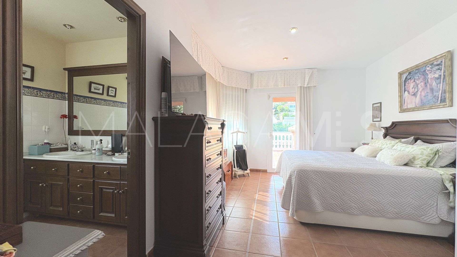 Buy Sierrezuela house