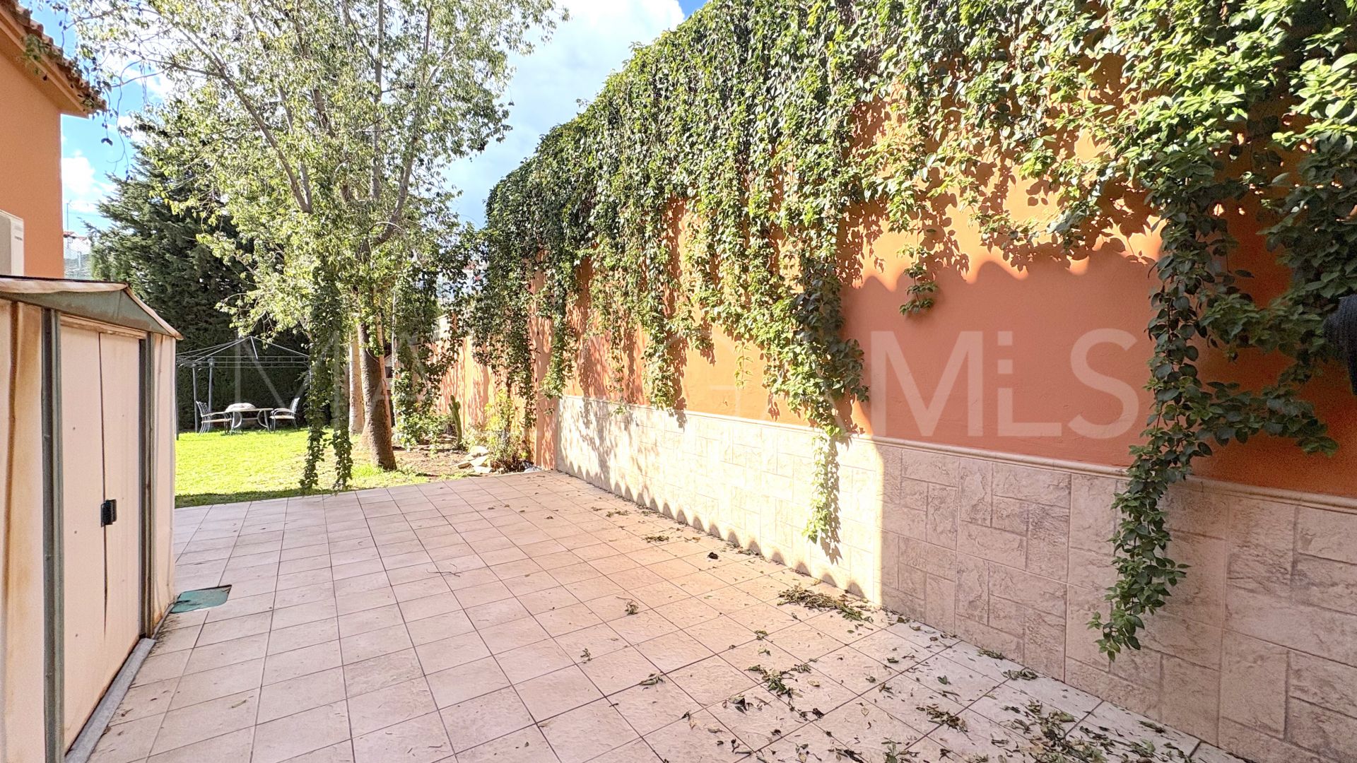Buy Sierrezuela house