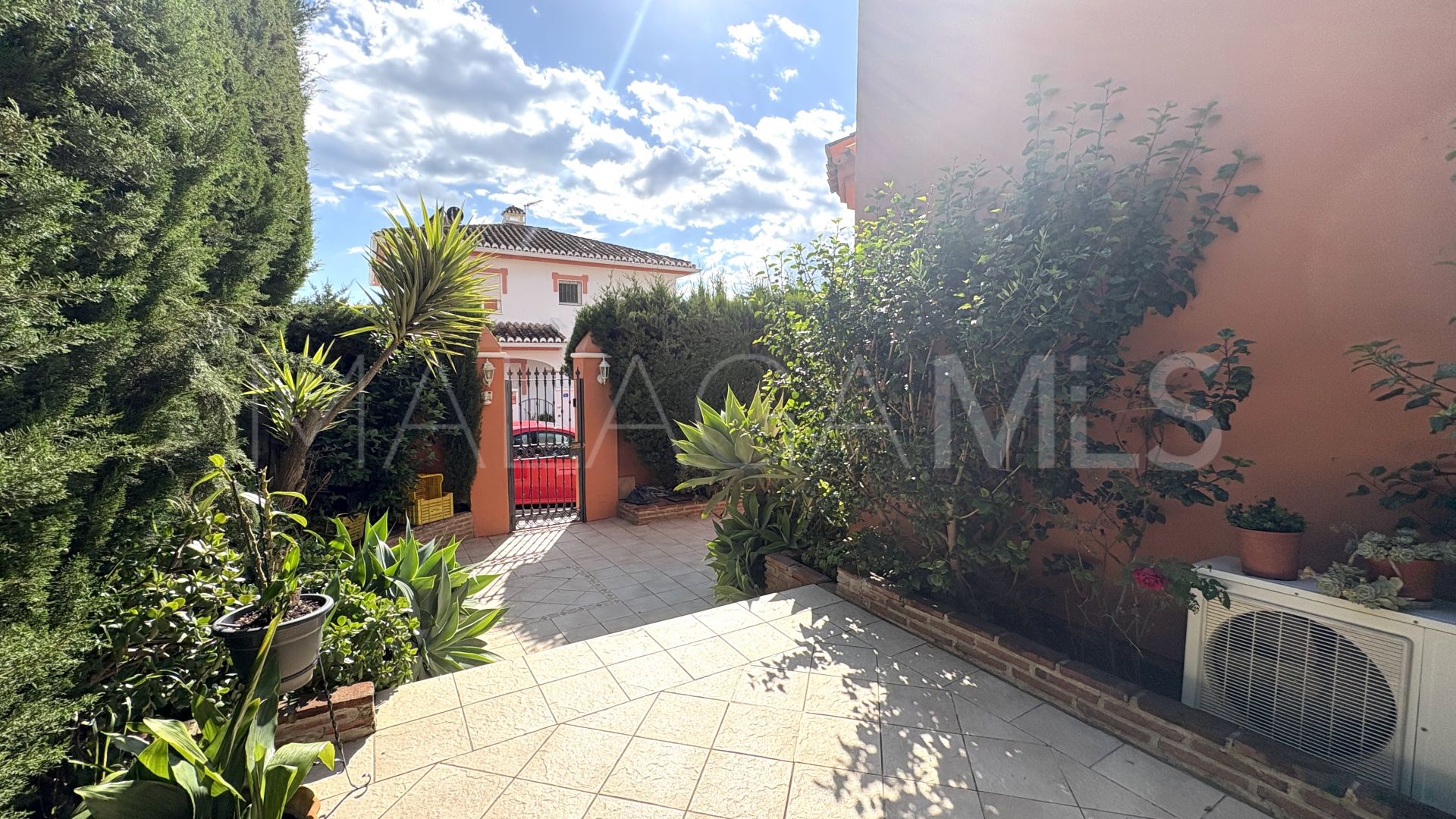Buy Sierrezuela house