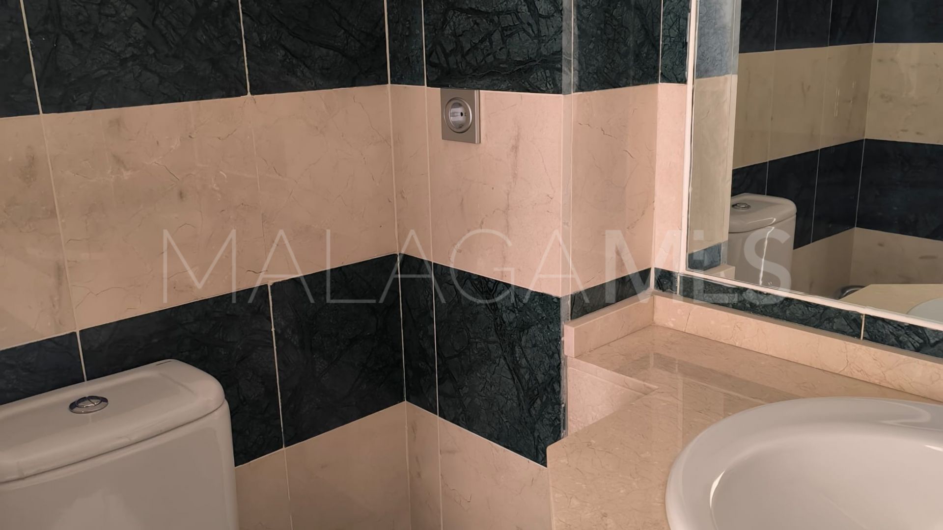 Markplanslägenhet for sale in Calanova Golf