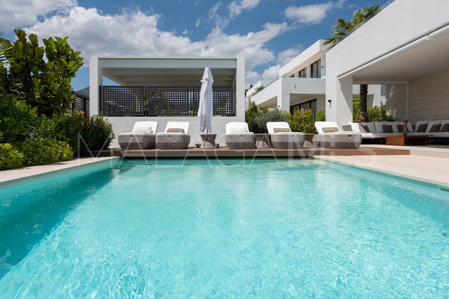 Villa for sale in Rio Real