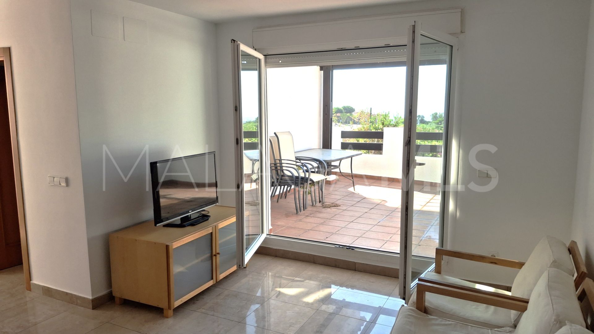 For sale ground floor apartment in Manilva