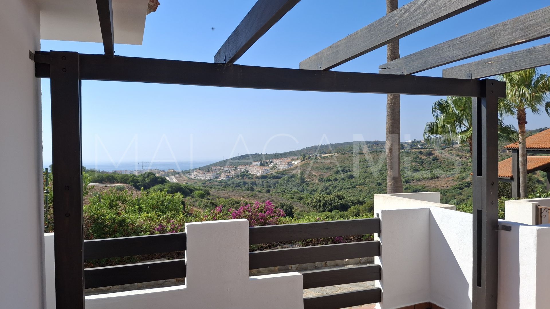 For sale ground floor apartment in Manilva