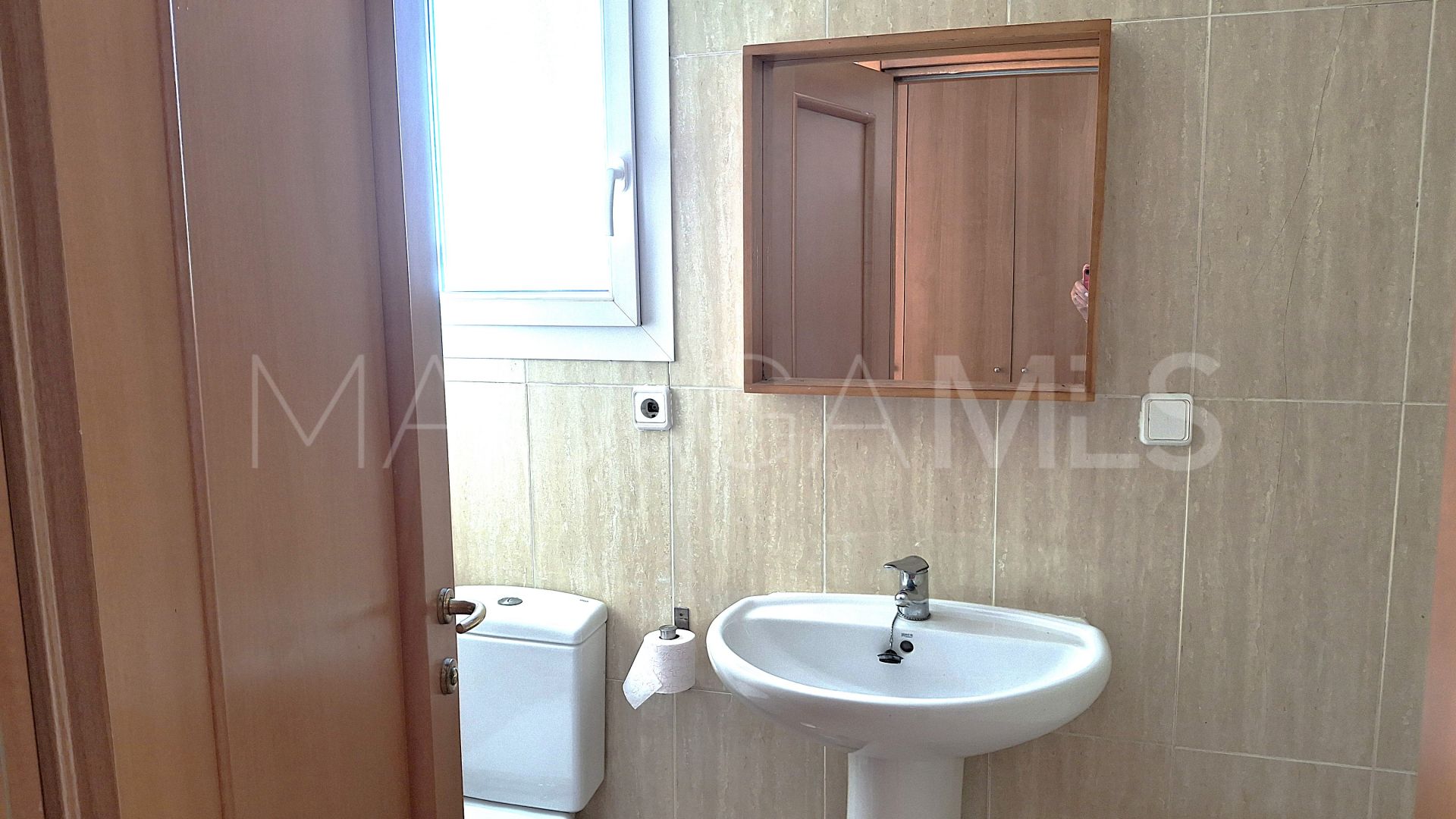 For sale ground floor apartment in Manilva