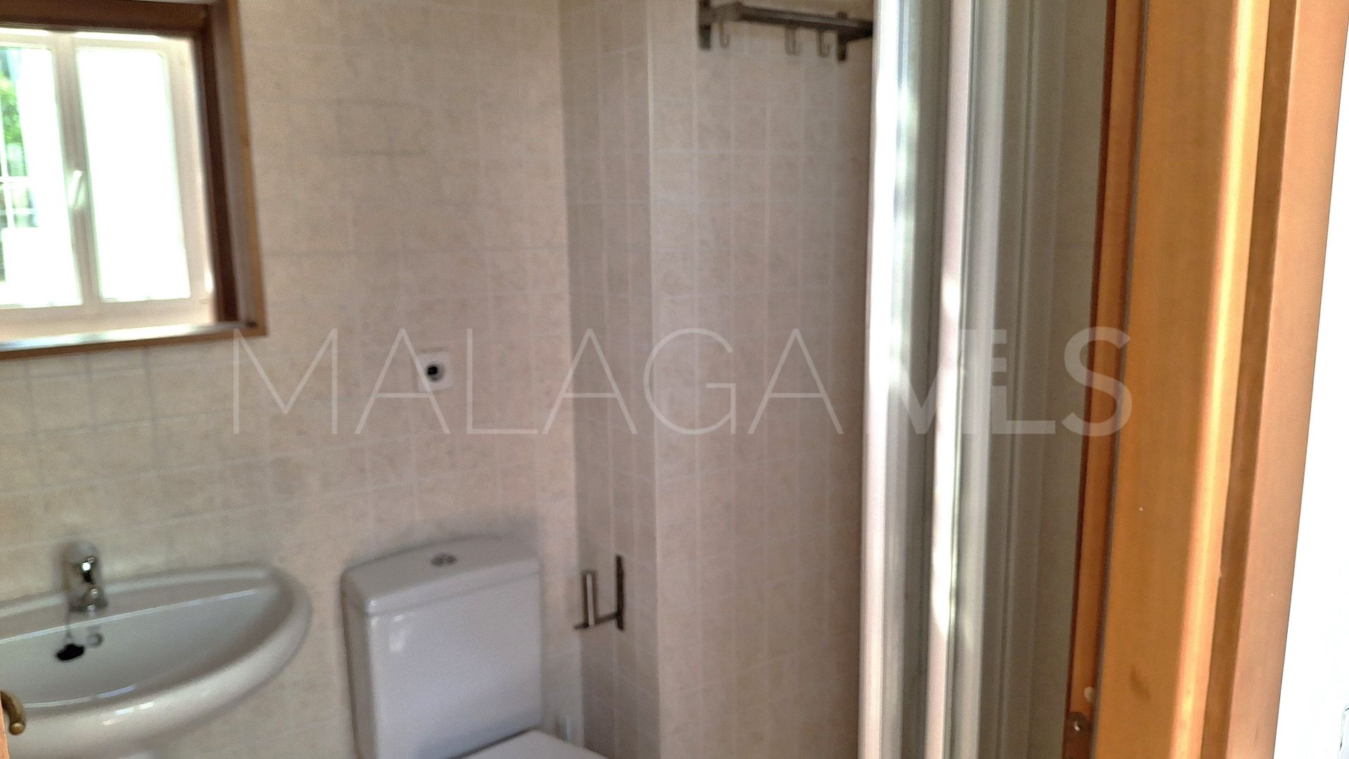 For sale ground floor apartment in Manilva