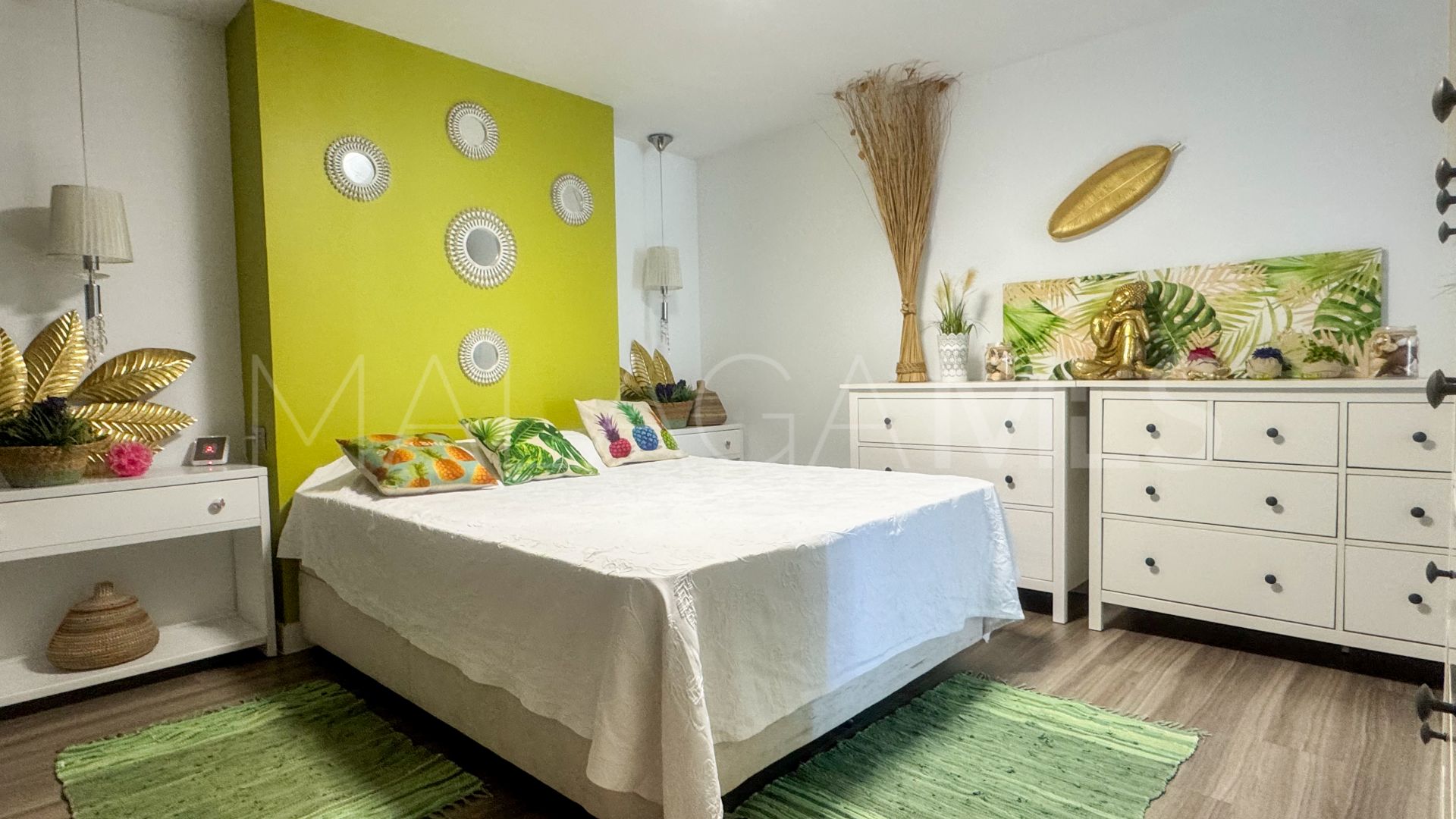 Buy apartamento planta baja with 1 bedroom in Casares Playa