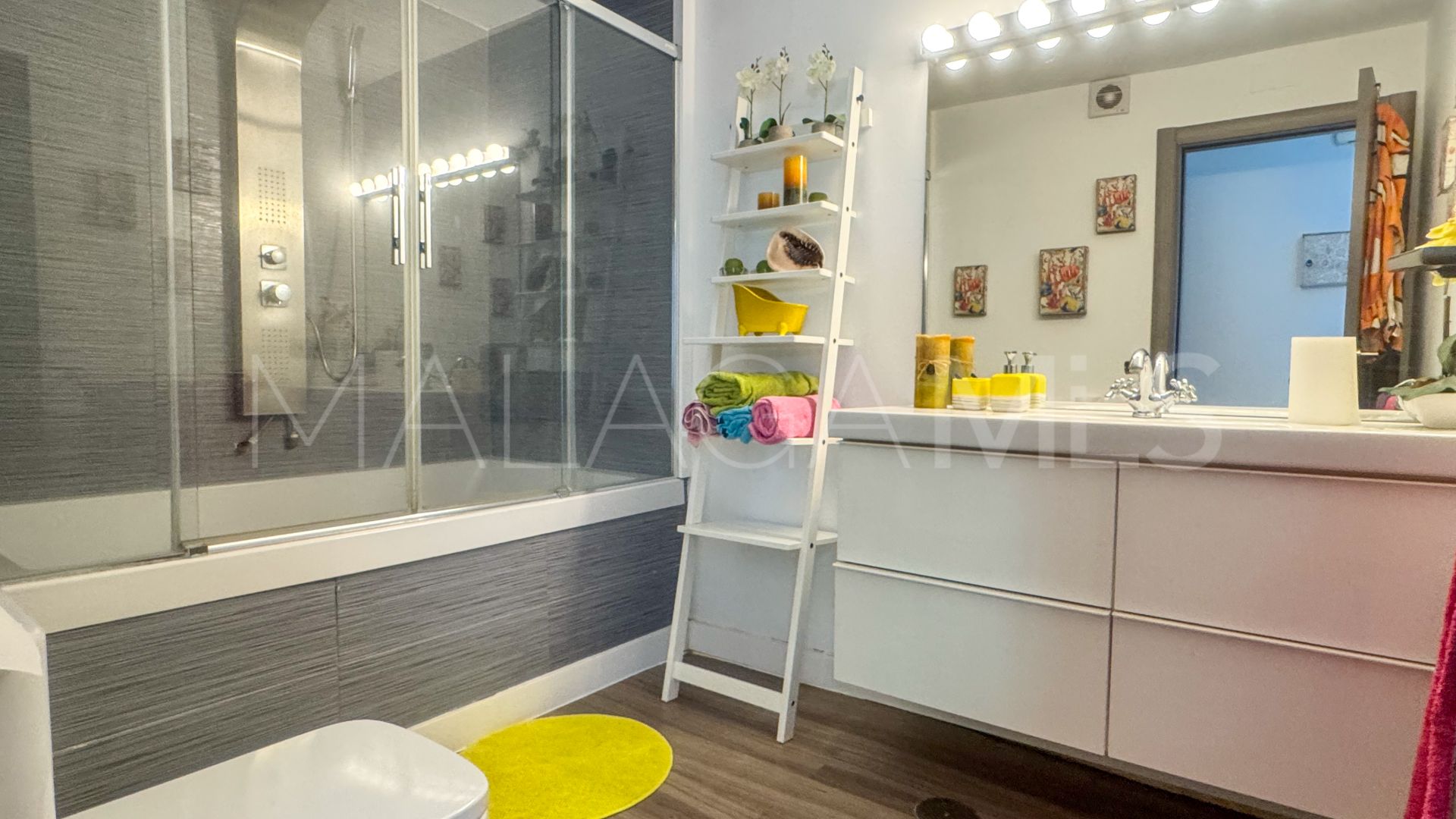 Buy apartamento planta baja with 1 bedroom in Casares Playa