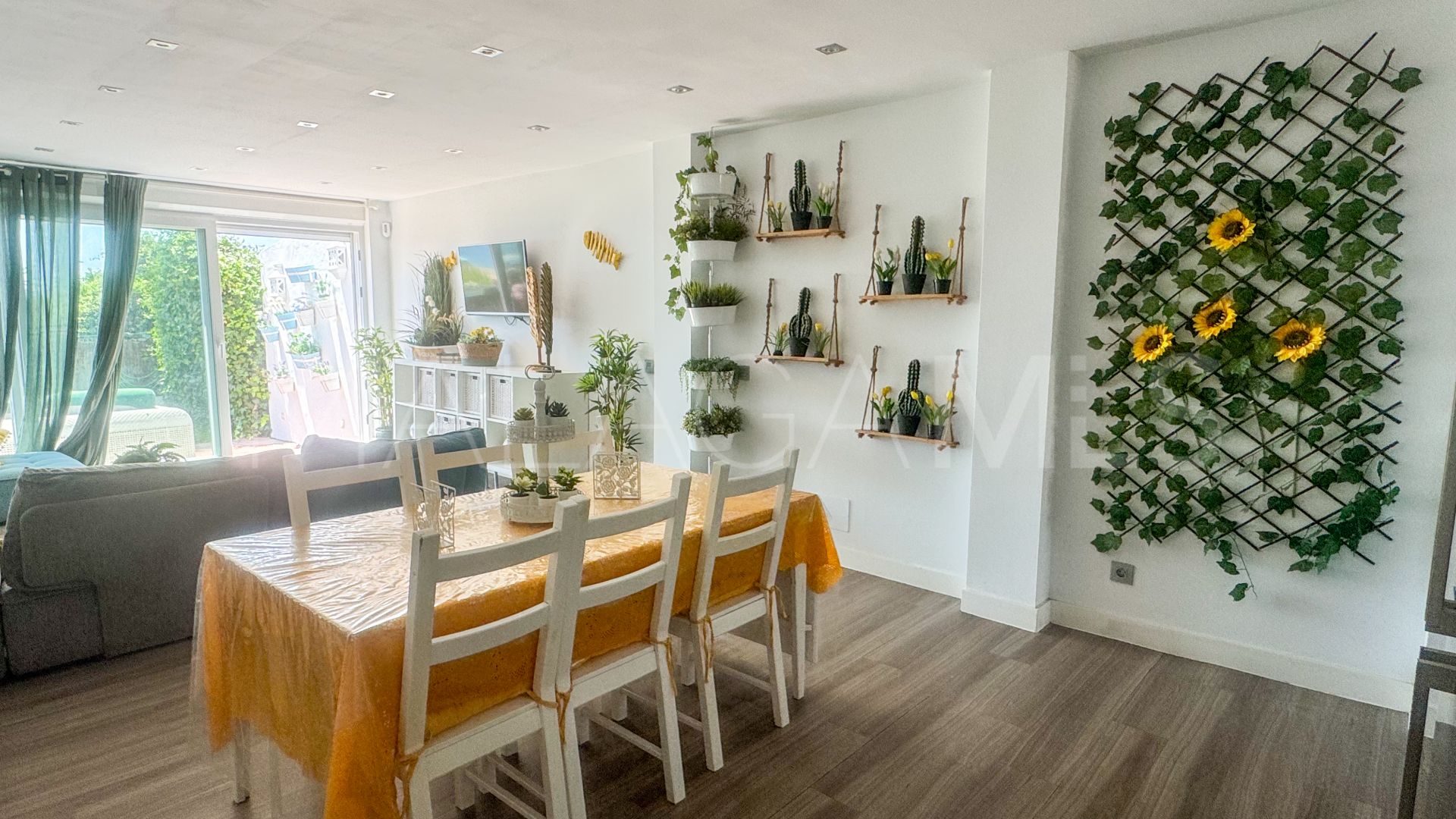 Buy apartamento planta baja with 1 bedroom in Casares Playa