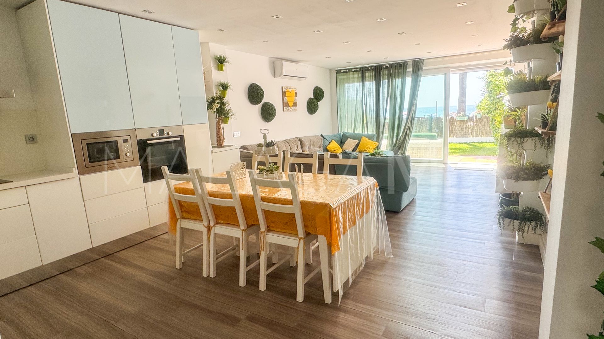 Buy apartamento planta baja with 1 bedroom in Casares Playa