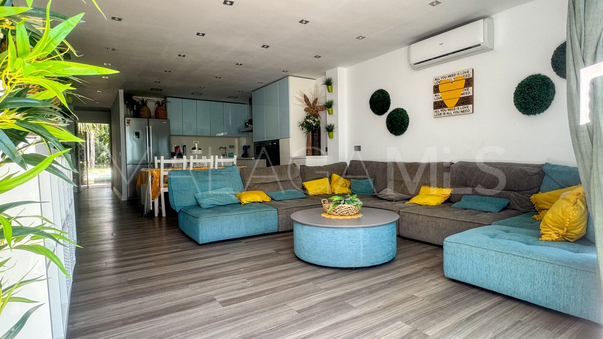 Buy apartamento planta baja with 1 bedroom in Casares Playa