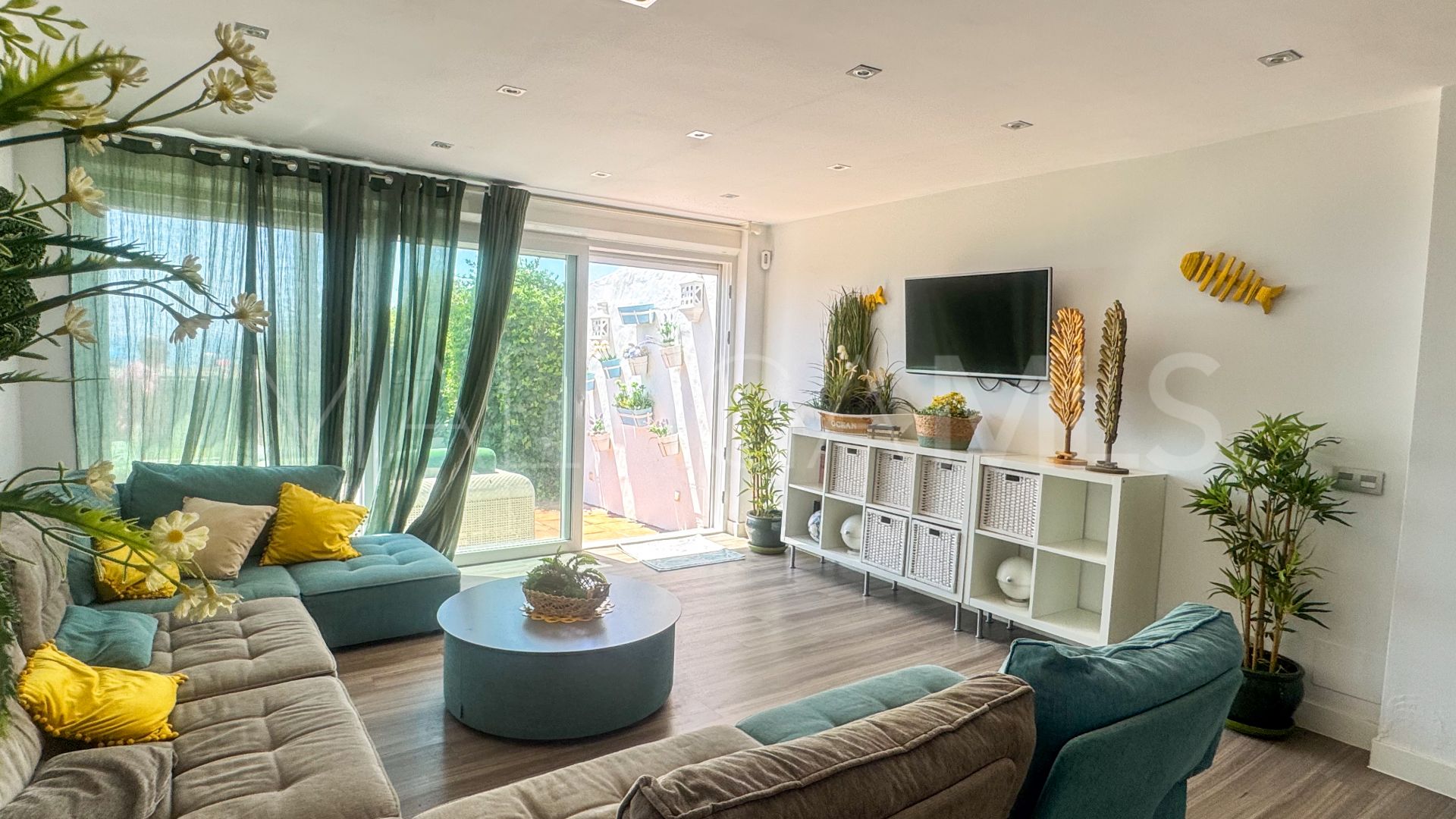 Buy apartamento planta baja with 1 bedroom in Casares Playa