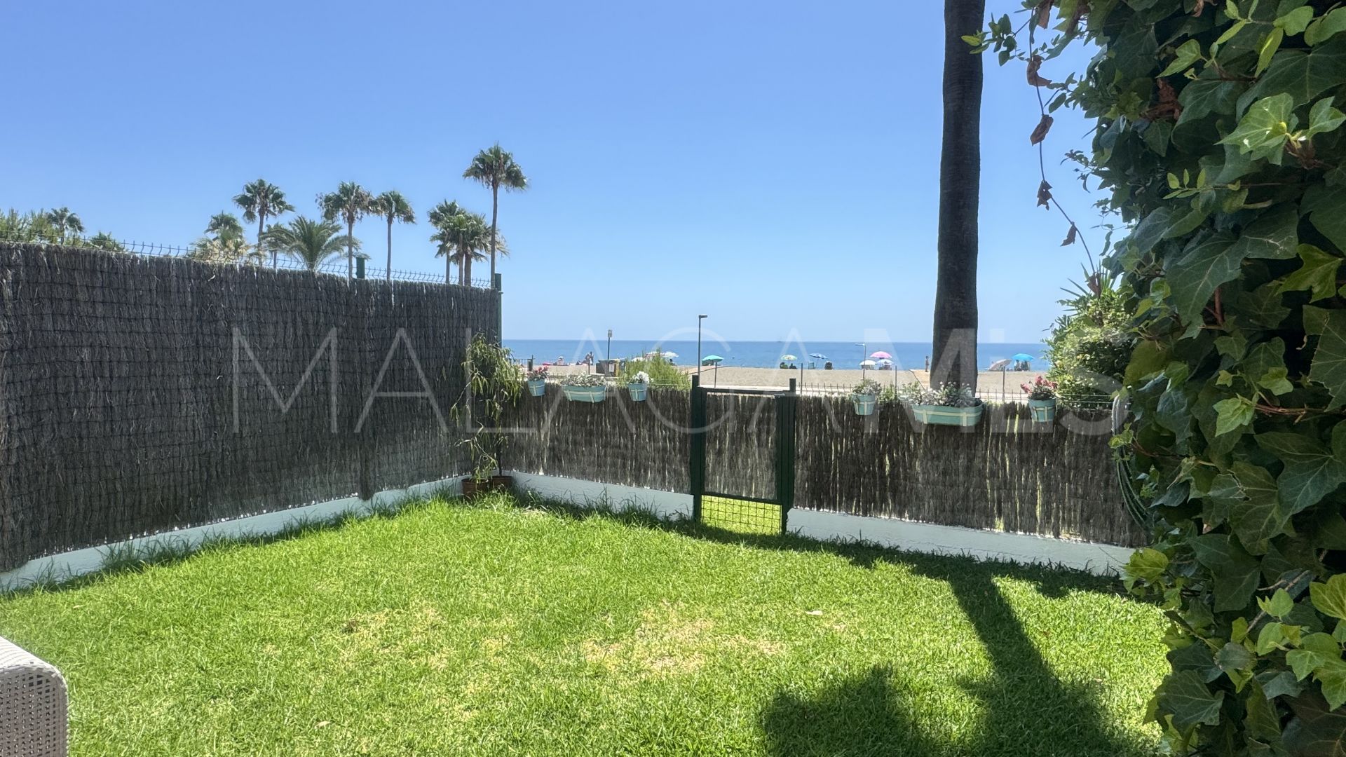 Buy apartamento planta baja with 1 bedroom in Casares Playa
