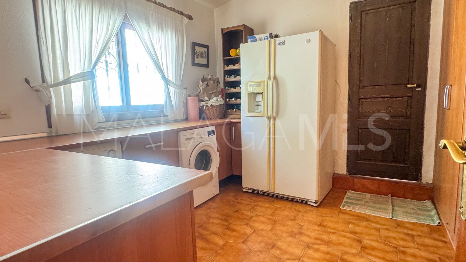 Villa for sale in Estepona Westen
