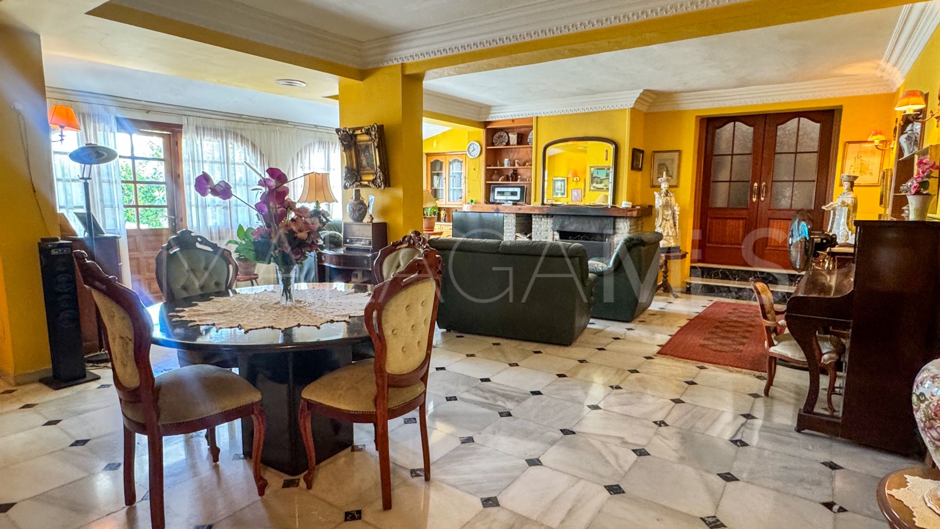 Villa for sale in Estepona Westen