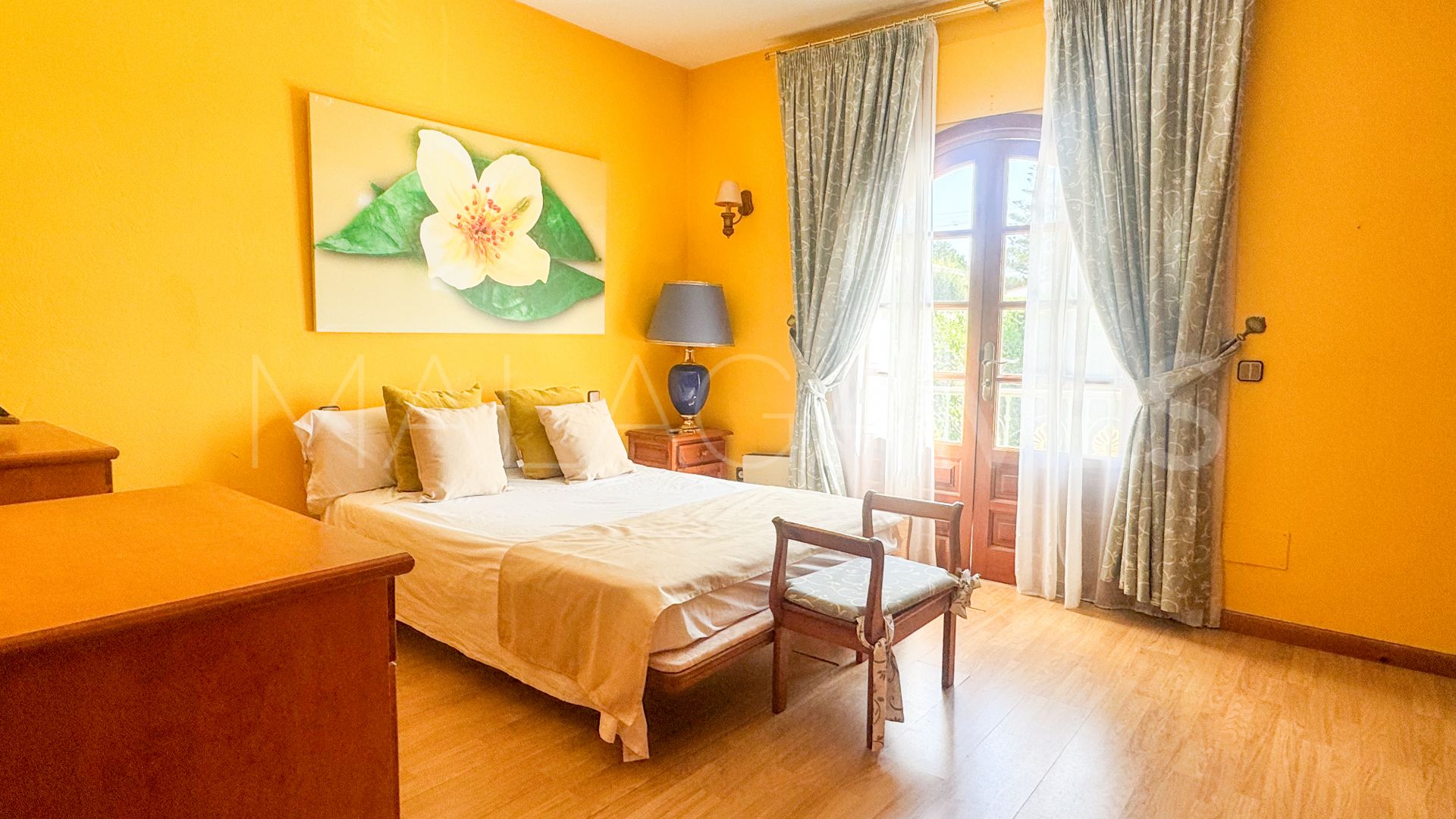 Villa for sale in Estepona Westen