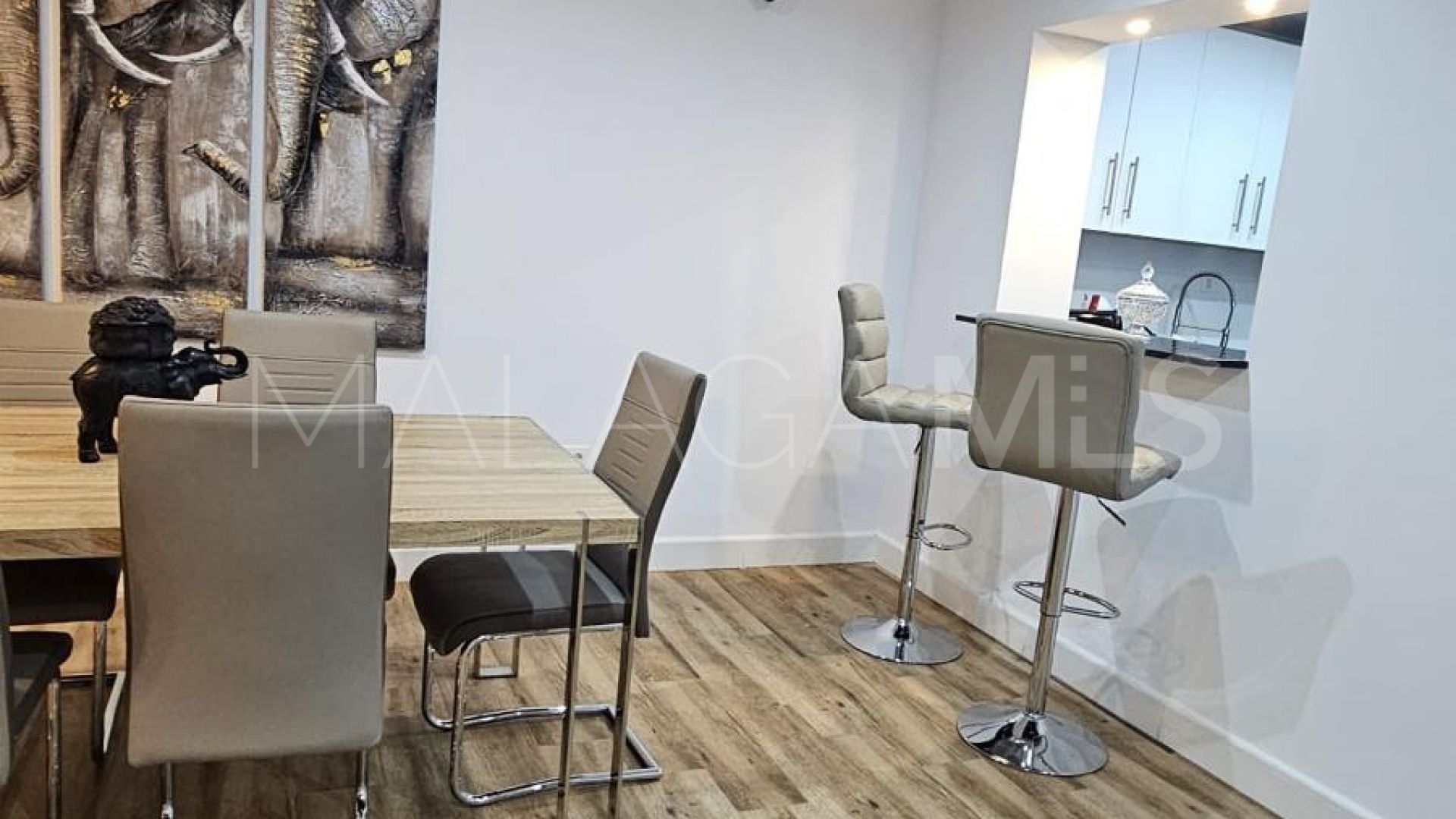 Radhus for sale in Coin Centro