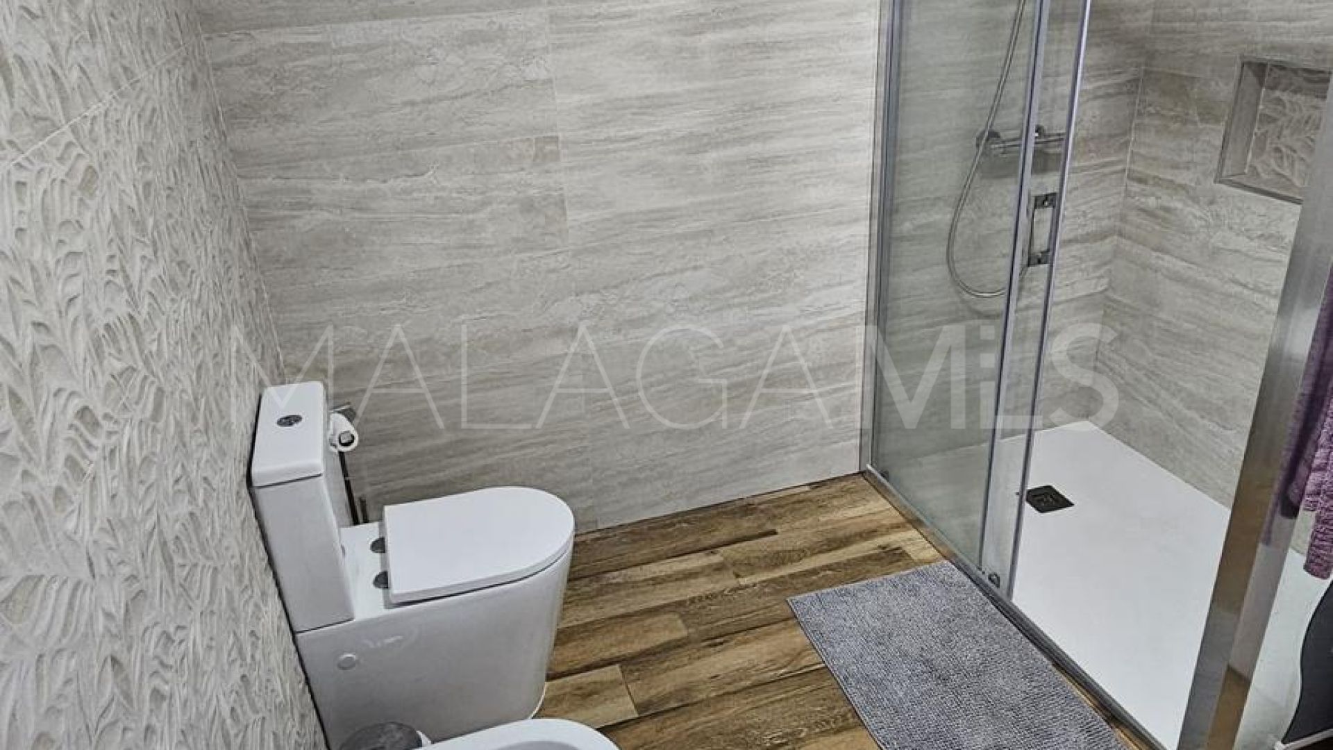 Radhus for sale in Coin Centro
