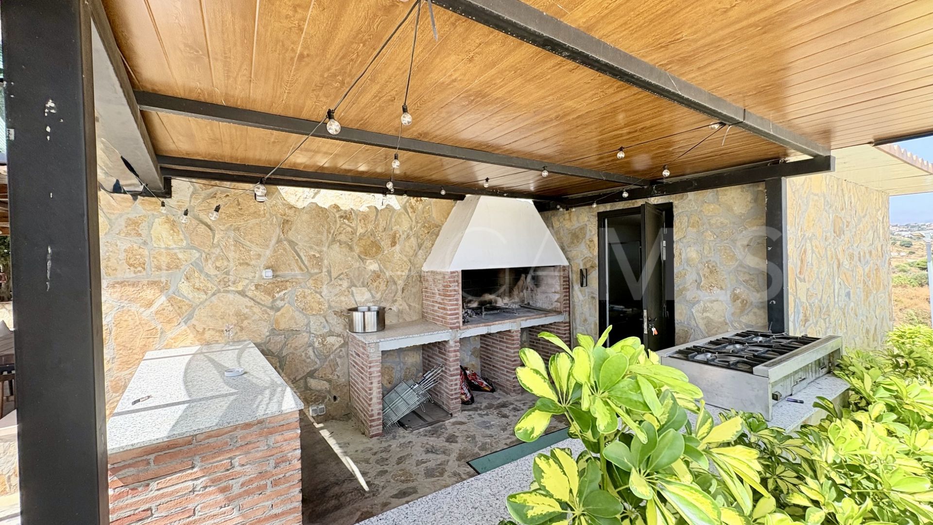 Finca for sale in Cala de Mijas
