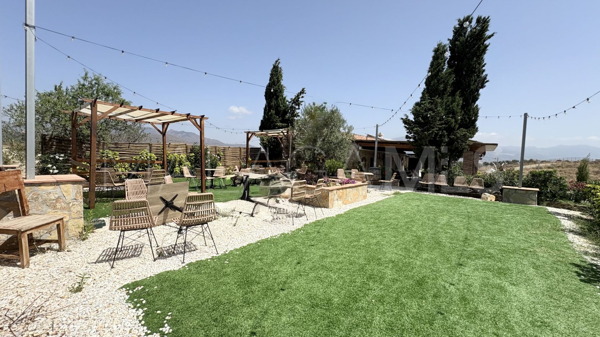 Finca for sale in Cala de Mijas
