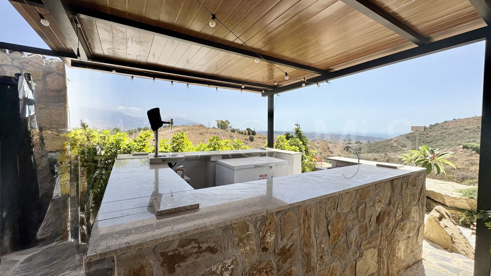 Finca for sale in Cala de Mijas