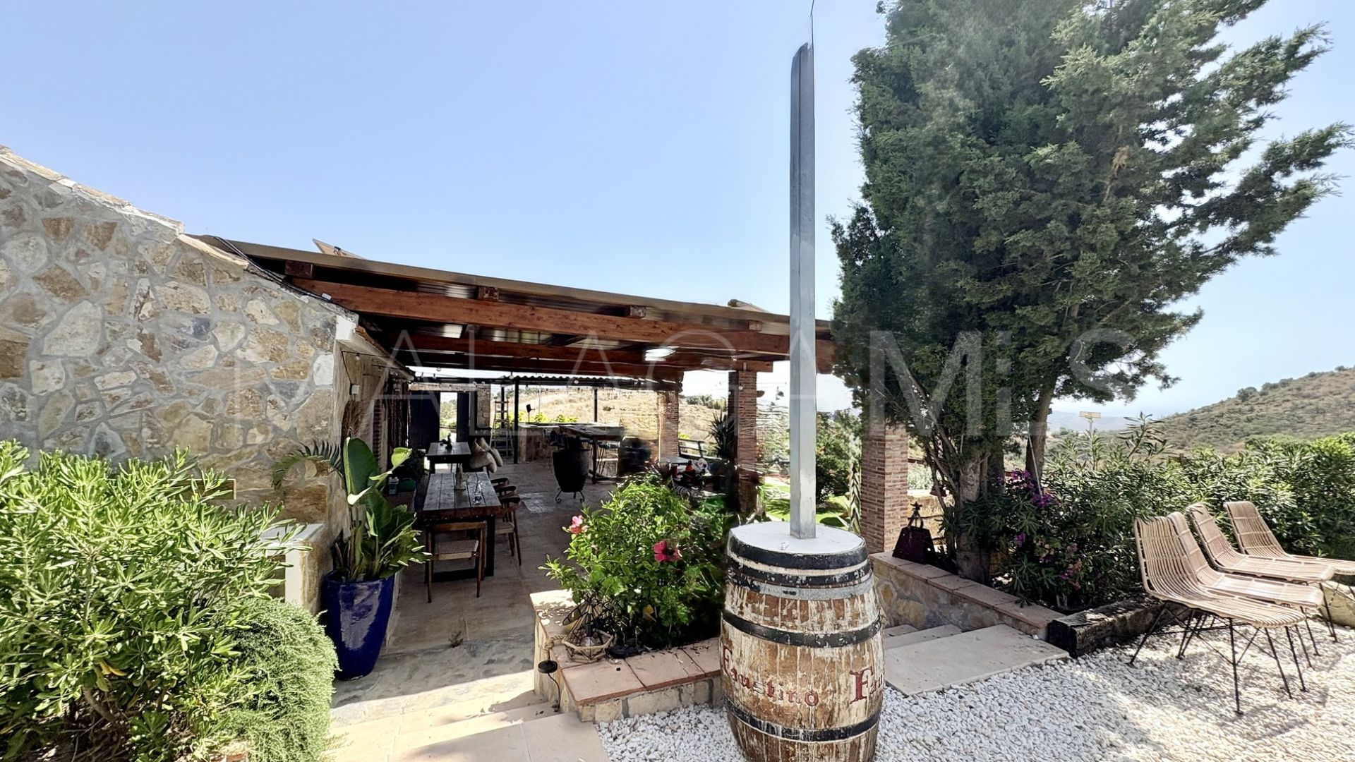 Finca for sale in Cala de Mijas