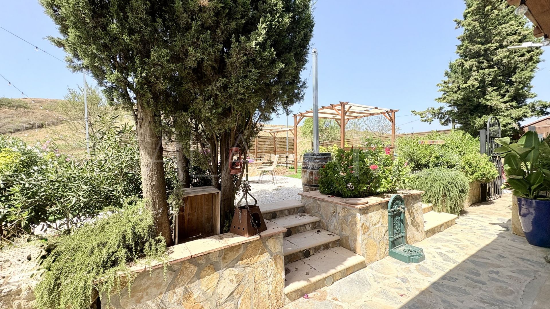 Finca for sale in Cala de Mijas