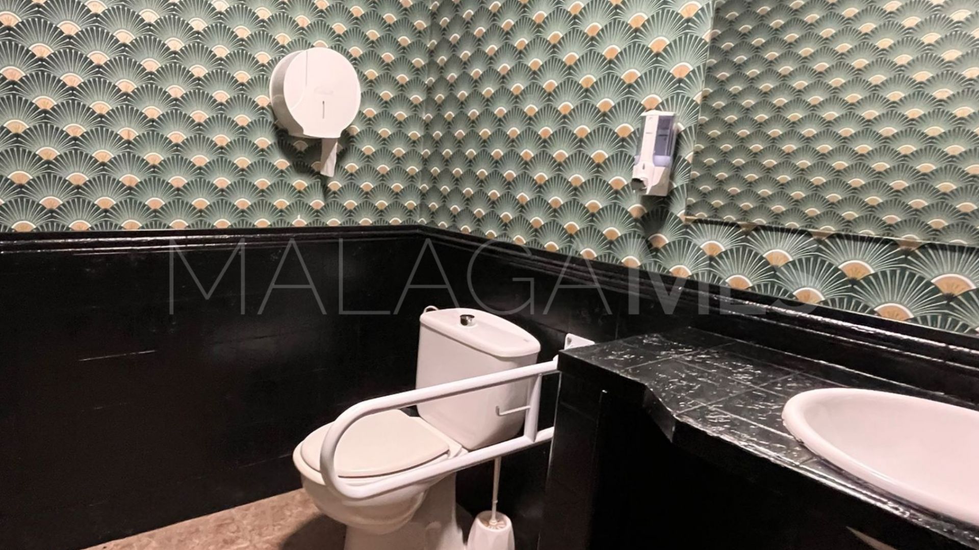 Buy bar in Benalmadena Centro