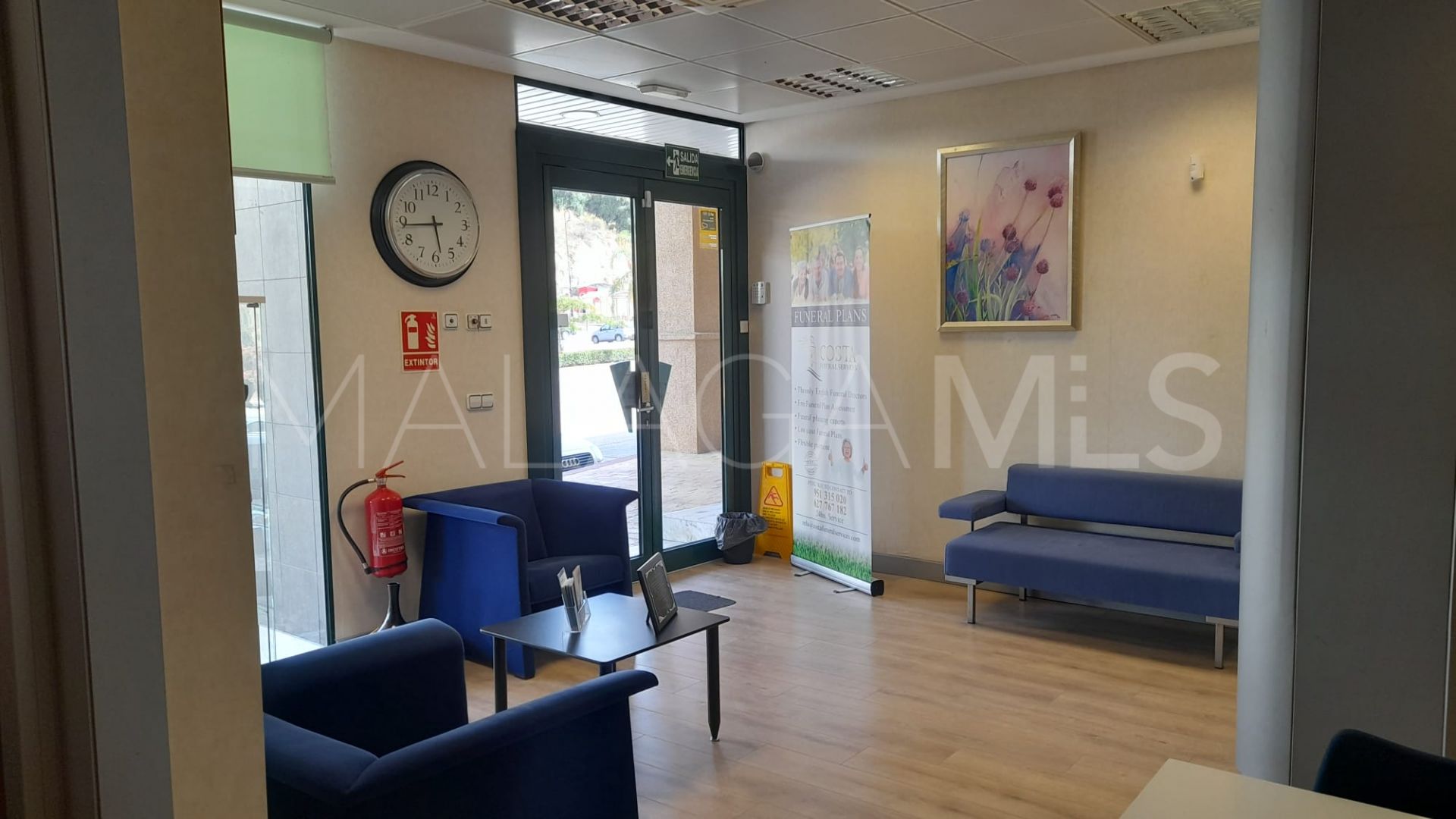 Office units for sale in Coin