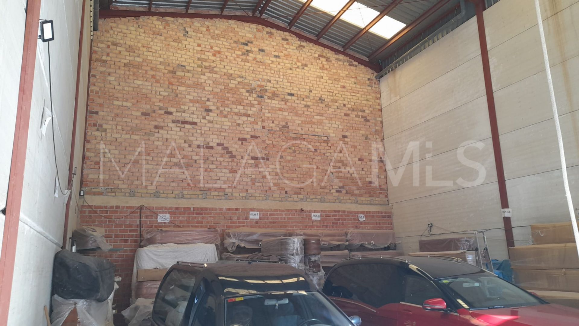 Office units for sale in Coin