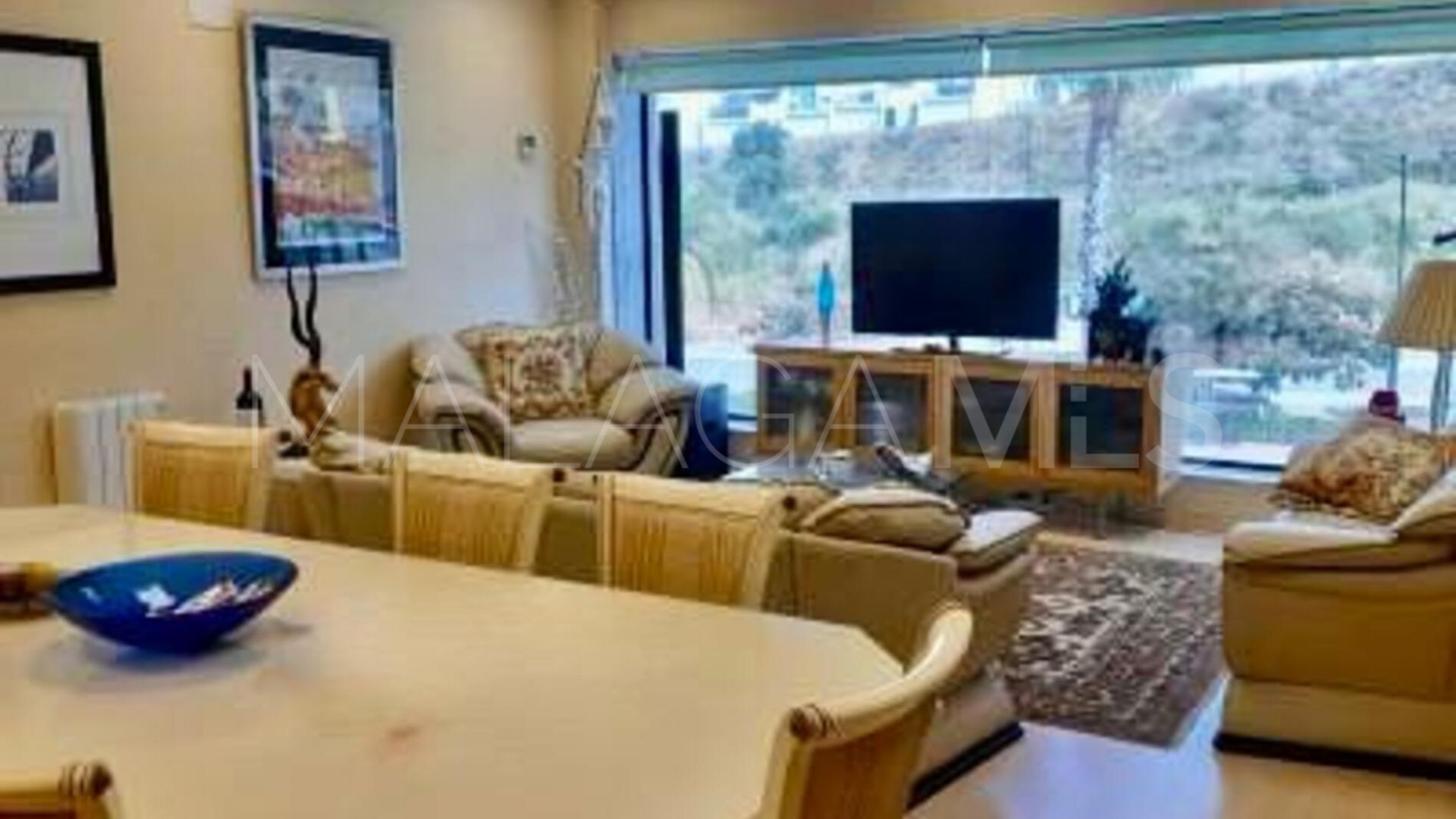 Office units for sale in Coin