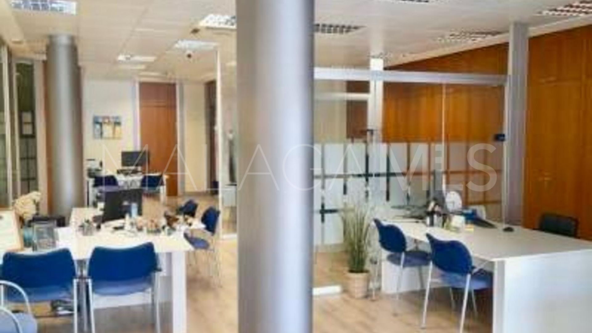 Office units for sale in Coin