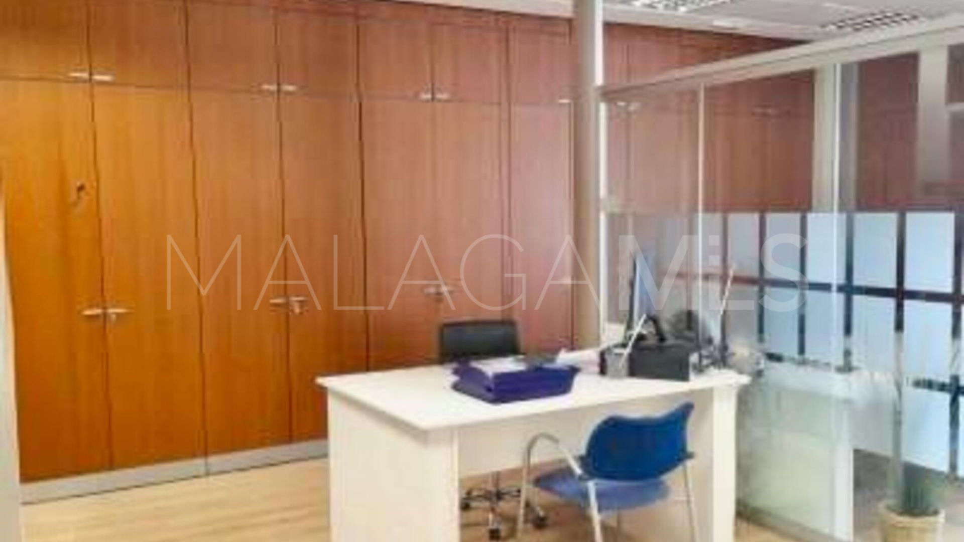Office units for sale in Coin