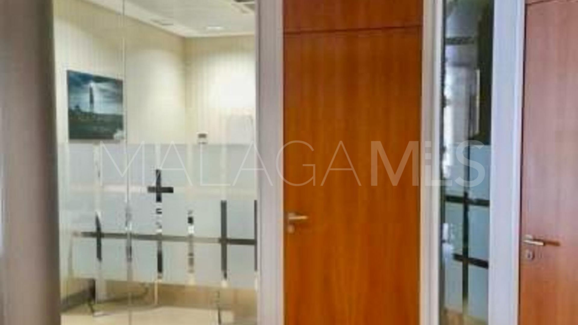 Office units for sale in Coin