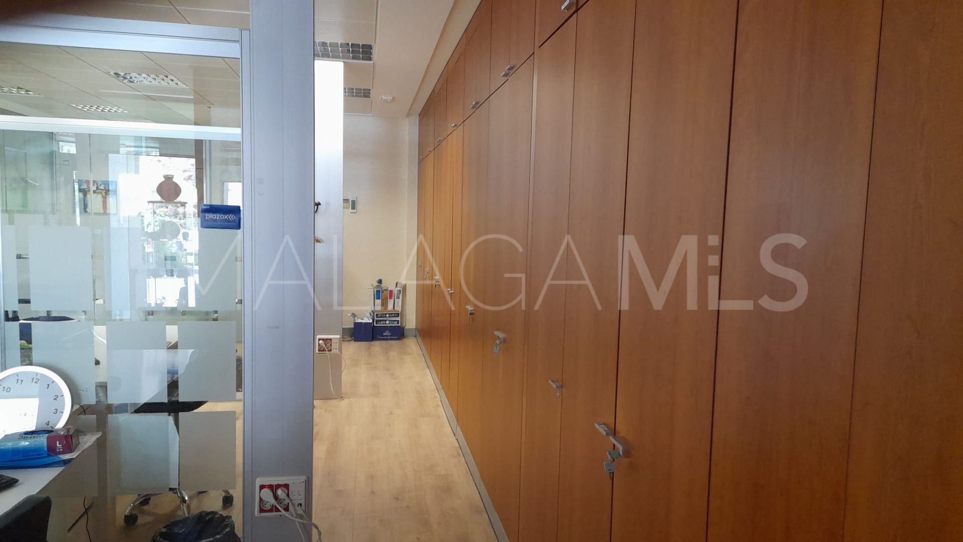Office units for sale in Coin