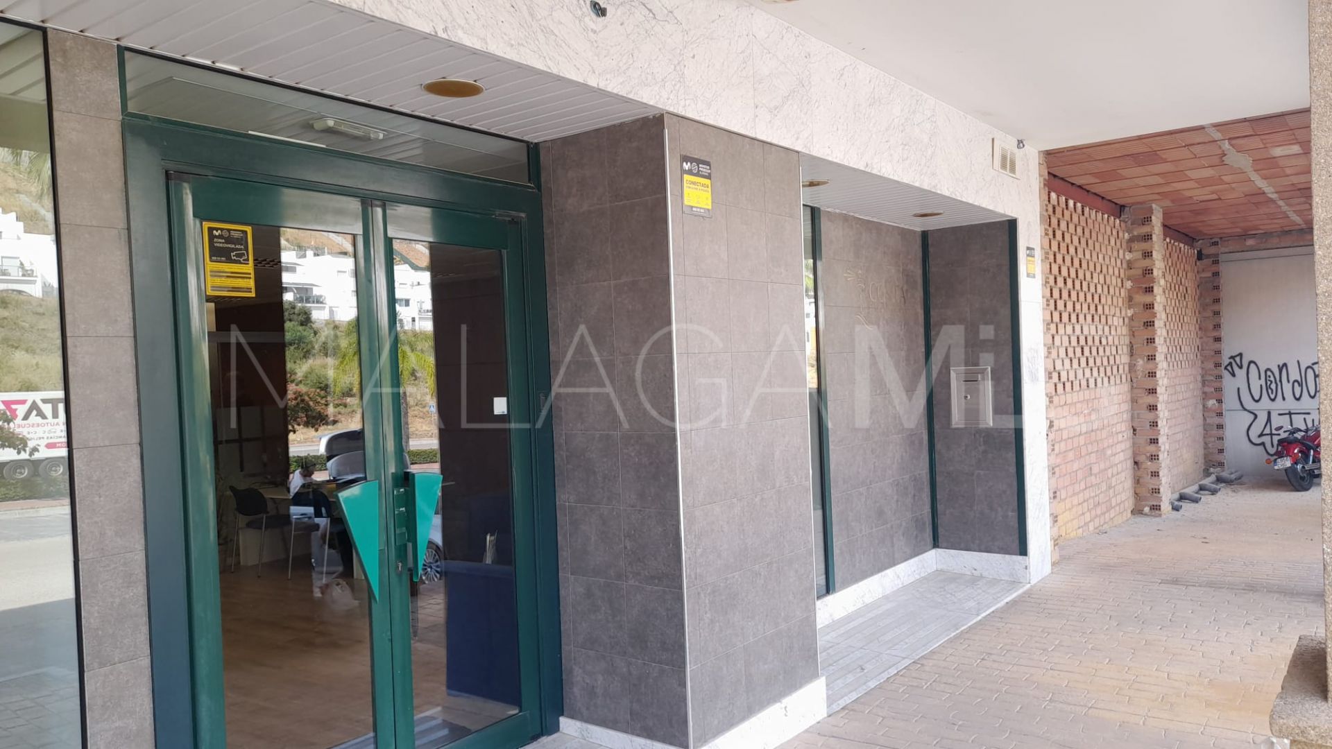 Office units for sale in Coin