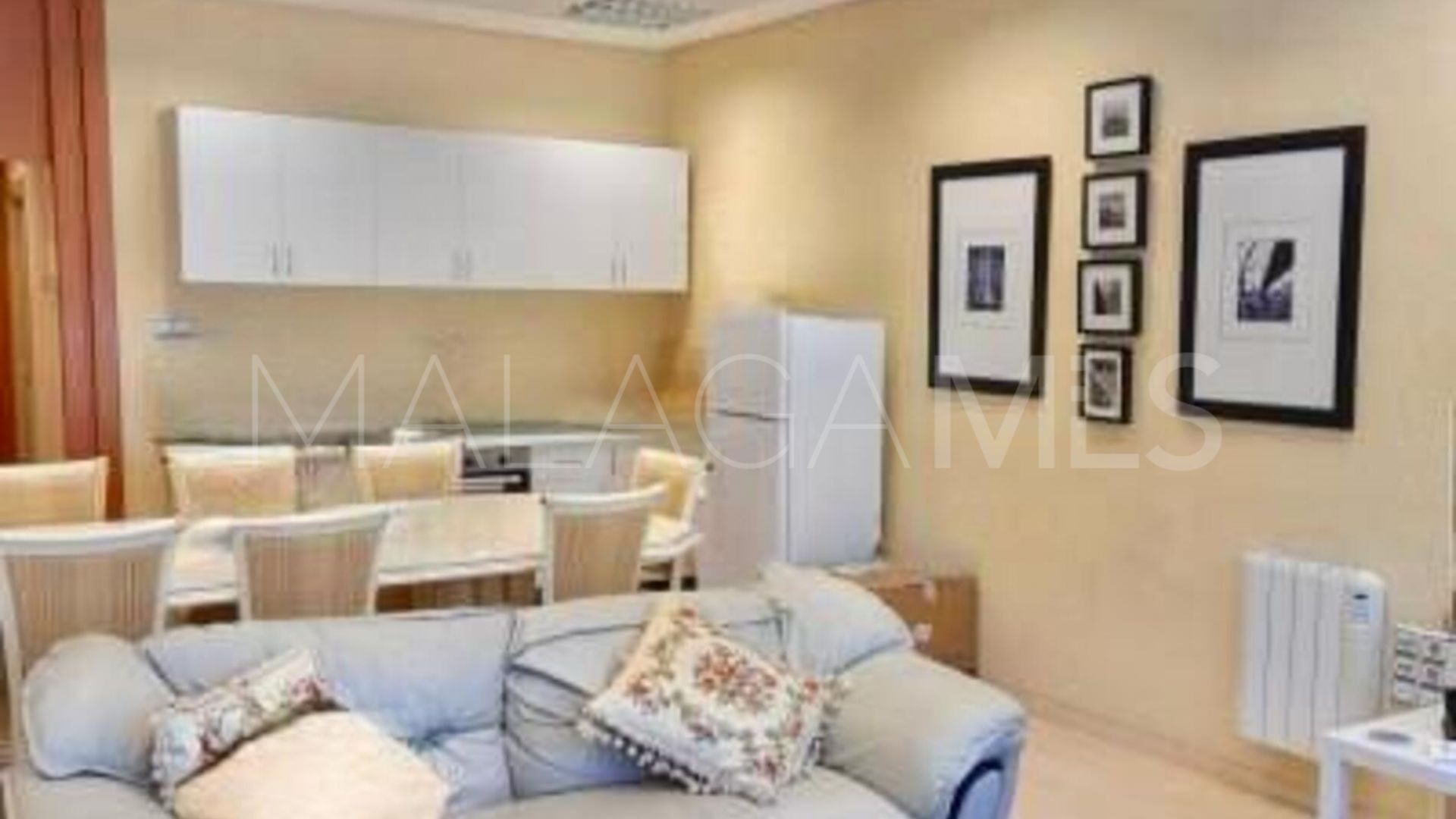 Office units for sale in Coin