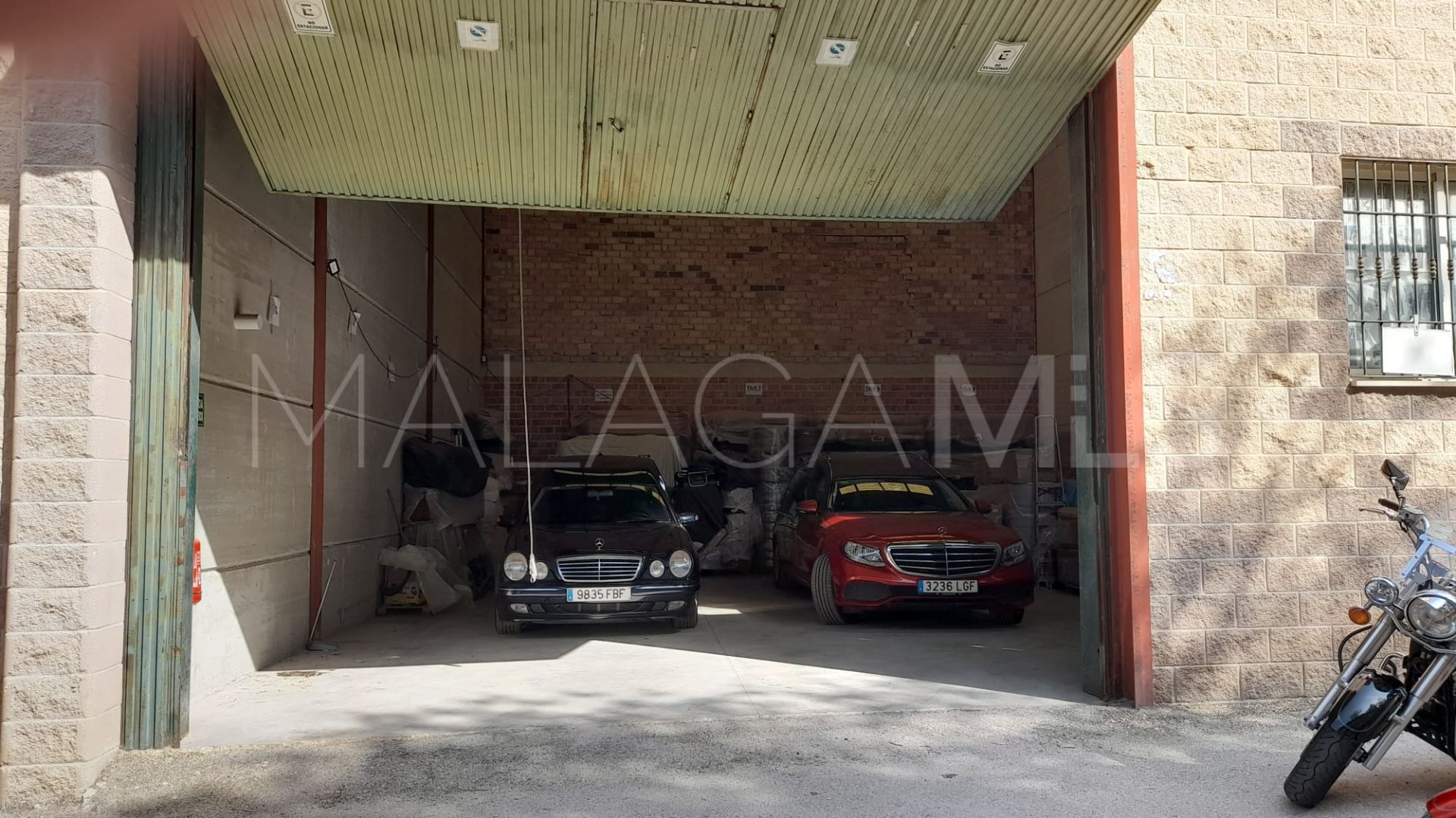 Office units for sale in Coin