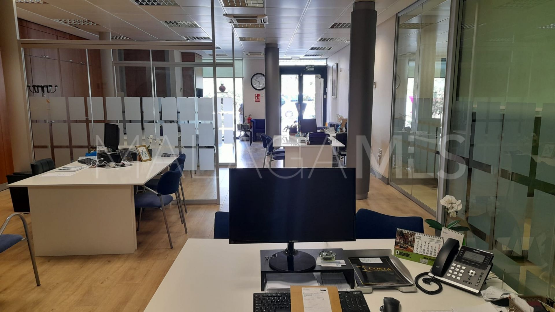 Office units for sale in Coin
