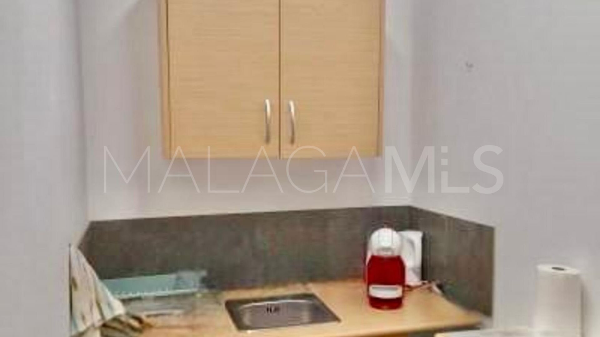 Office units for sale in Coin