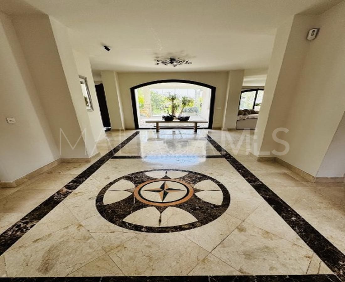 Villa for sale in Marbella City