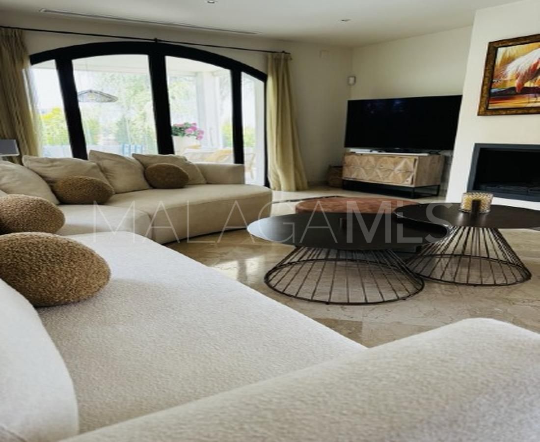 Villa for sale in Marbella City