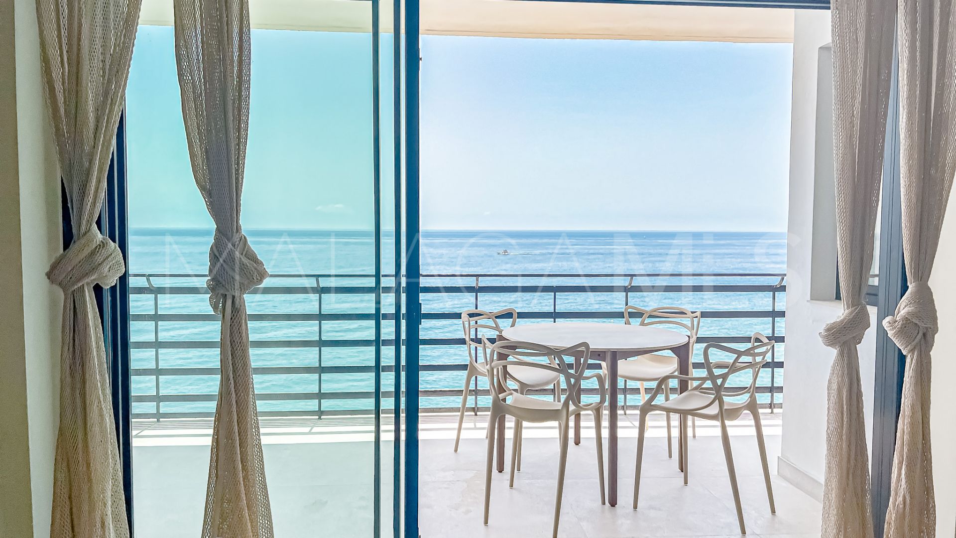 Appartement for sale in Playa Bajadilla - Puertos