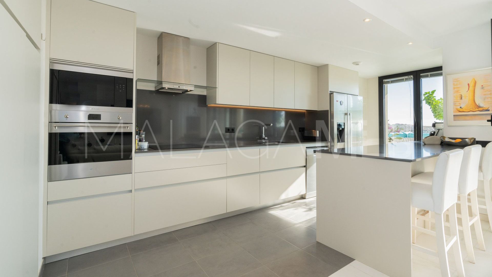 3 bedrooms apartment in Estepona Town for sale