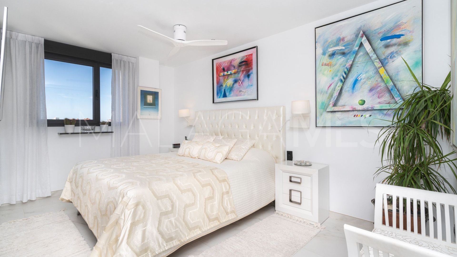 3 bedrooms apartment in Estepona Town for sale