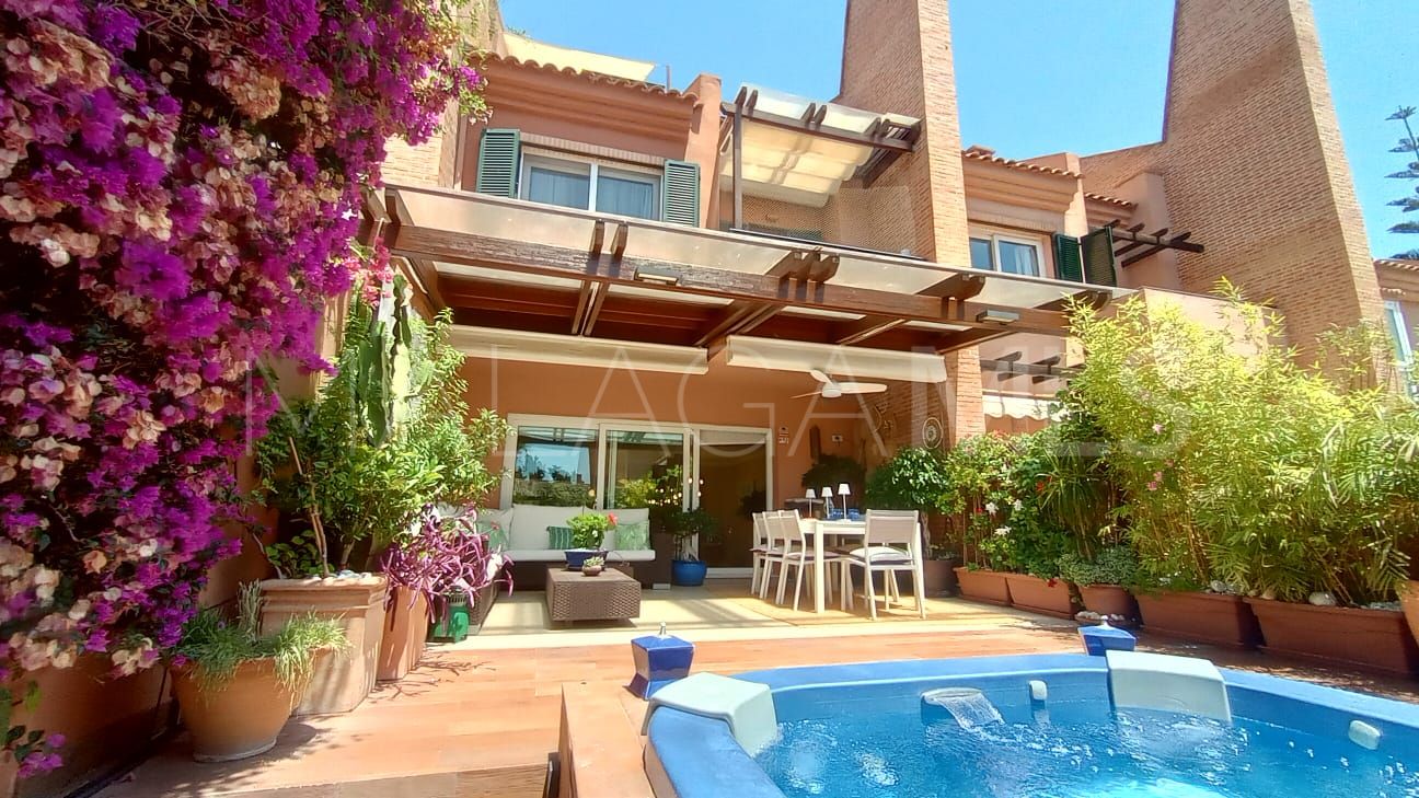 Reihenhaus for sale in Bahia de Marbella