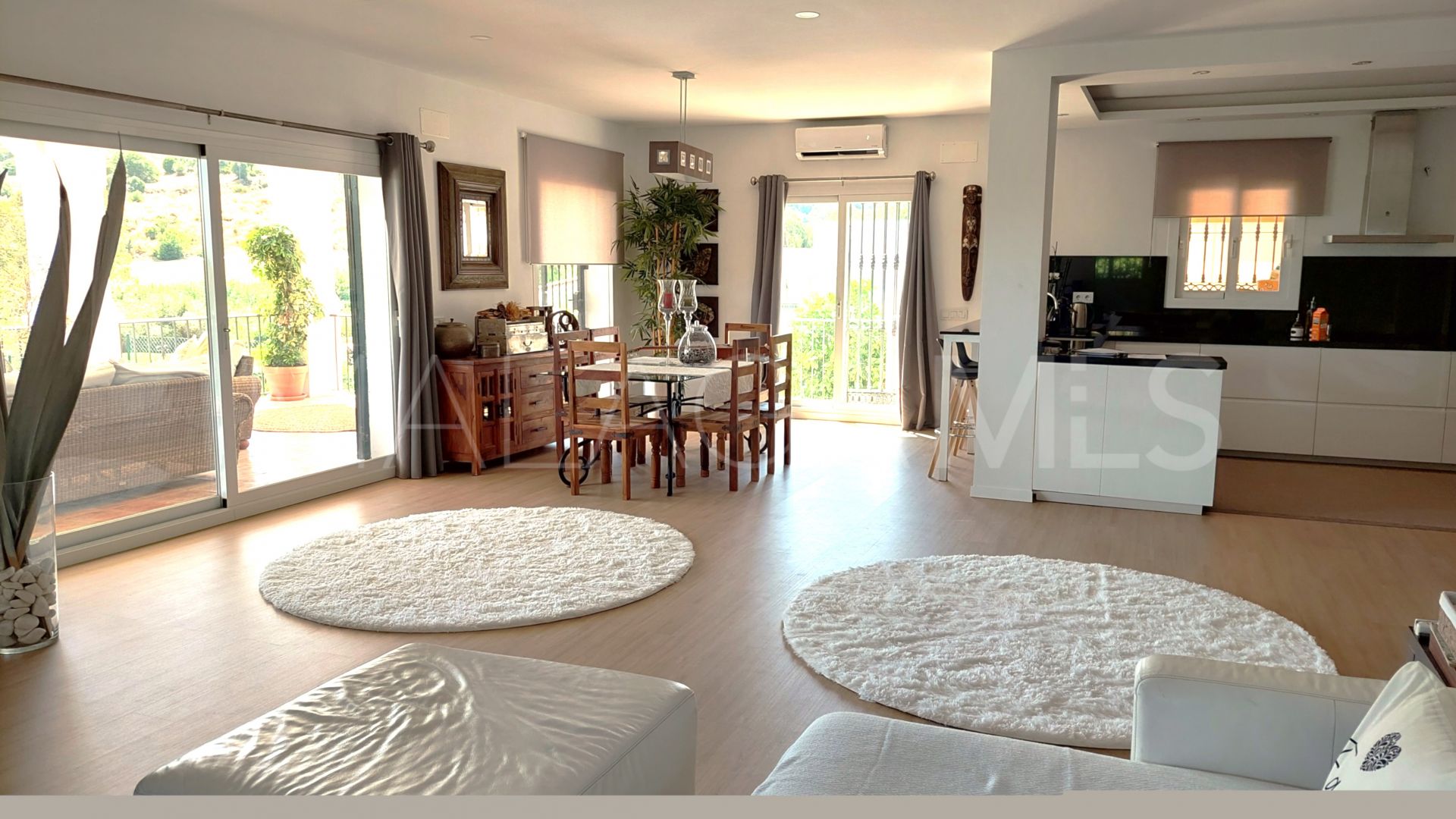 Villa for sale in Valle Romano