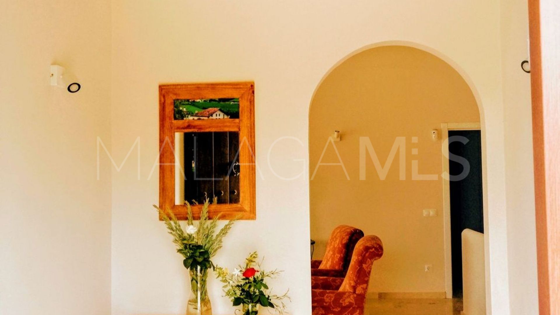 Cortijo for sale in Coin with 6 bedrooms