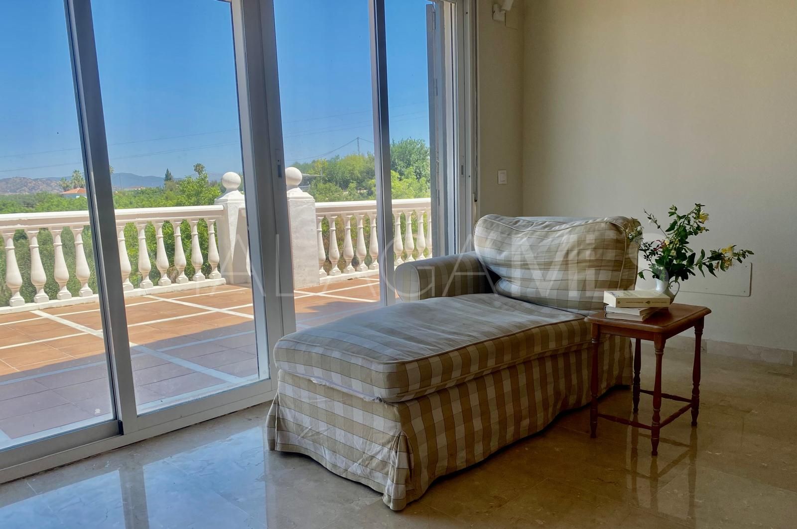 Cortijo for sale in Coin with 6 bedrooms