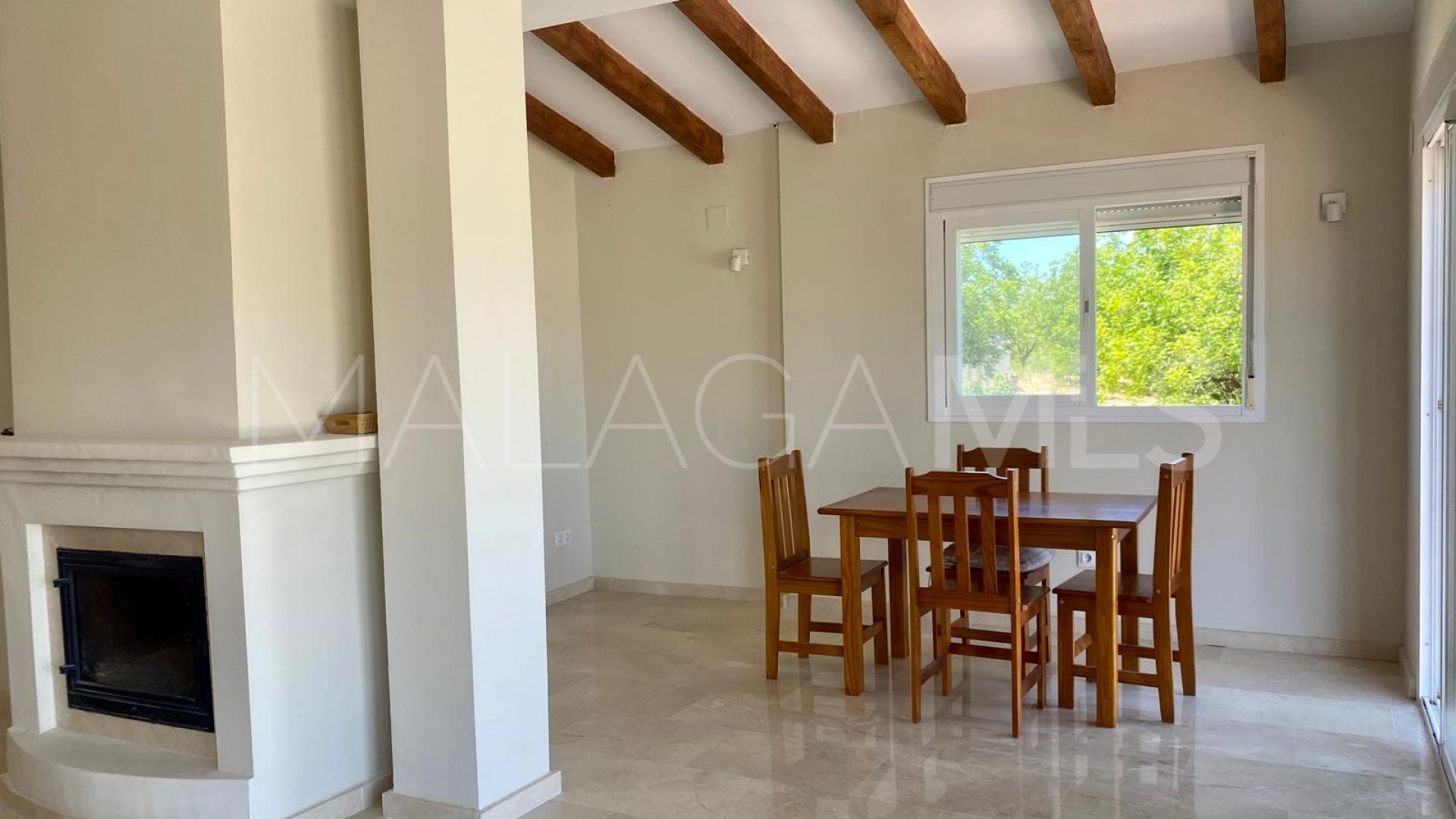 Cortijo for sale in Coin with 6 bedrooms
